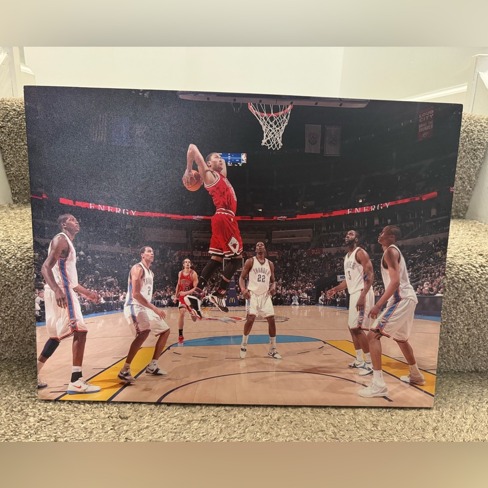 2013 Chicago Bulls Derrick Rose Dunking on OKC Thunder Canvas Frame See Pics